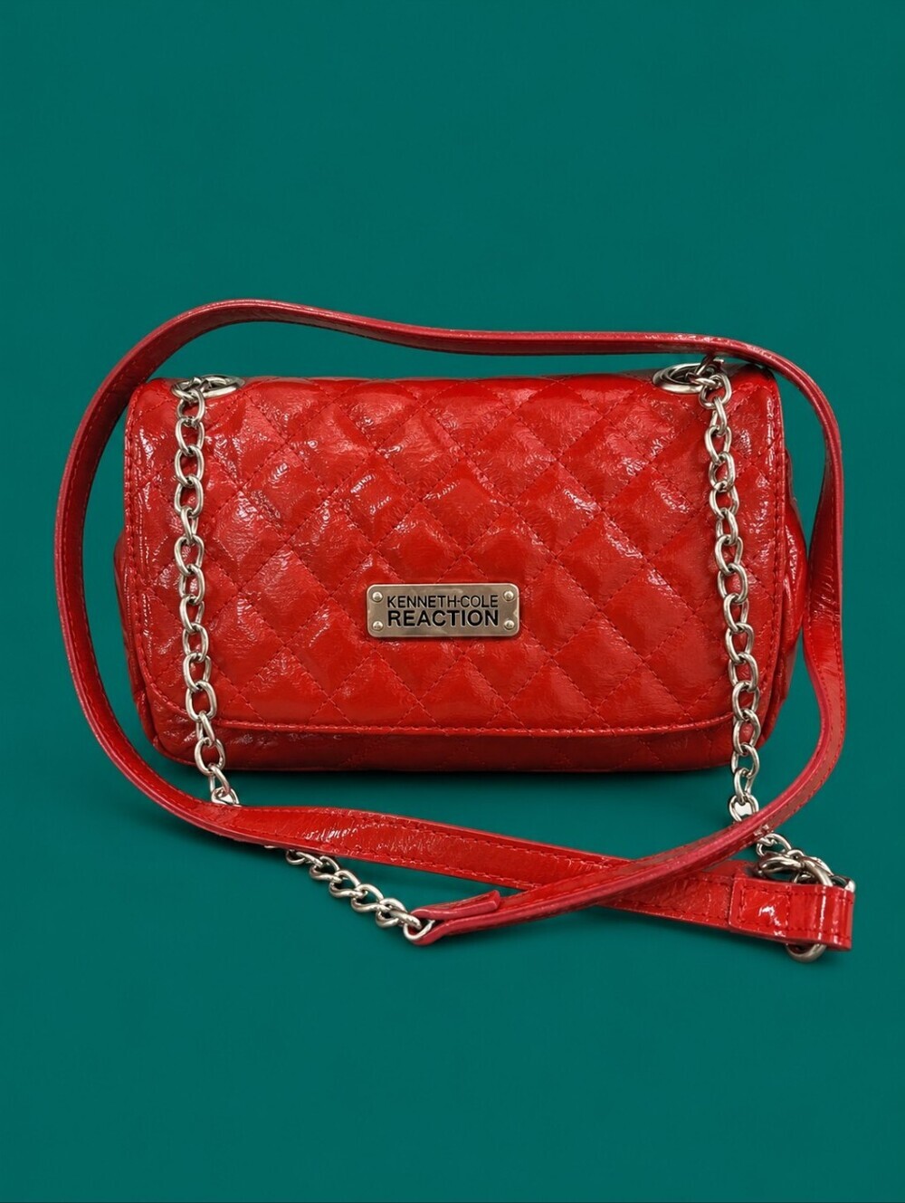 Kenneth COLE 1990s Tomato Red Quilted Chain Crossbody Envelope Mini Purse